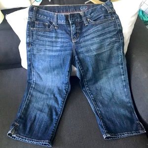 Limited Edition Gap cropped denim jeans size 1